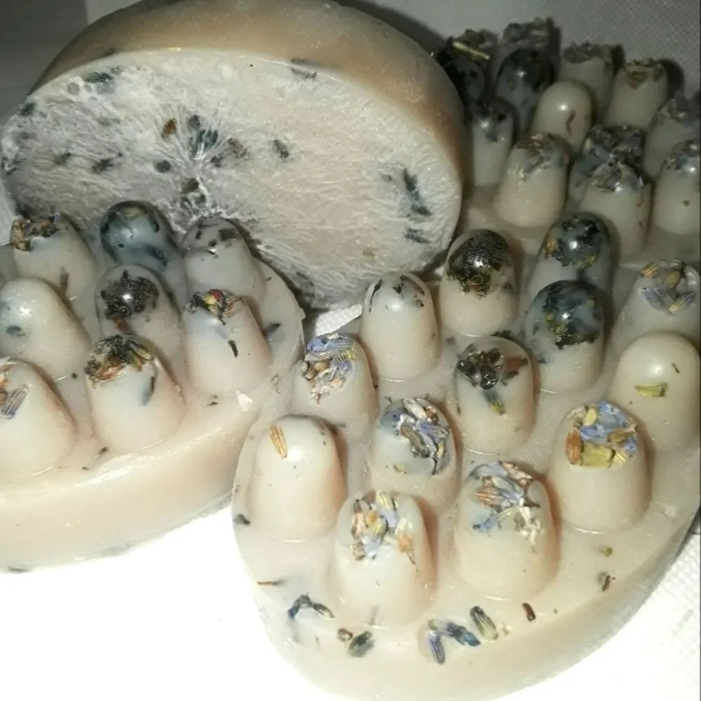 𝅺hand crafted Lavender Massage beauty bar